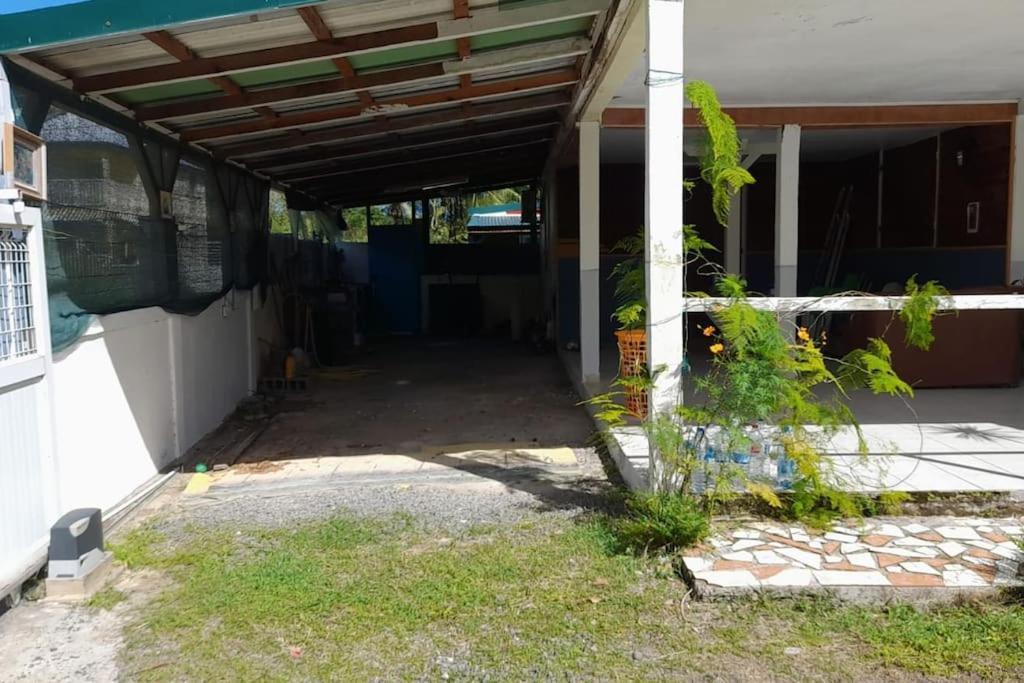 La Petite Maison, Spacieuse, Avec Jardin / Parking Sainte-Rose Εξωτερικό φωτογραφία