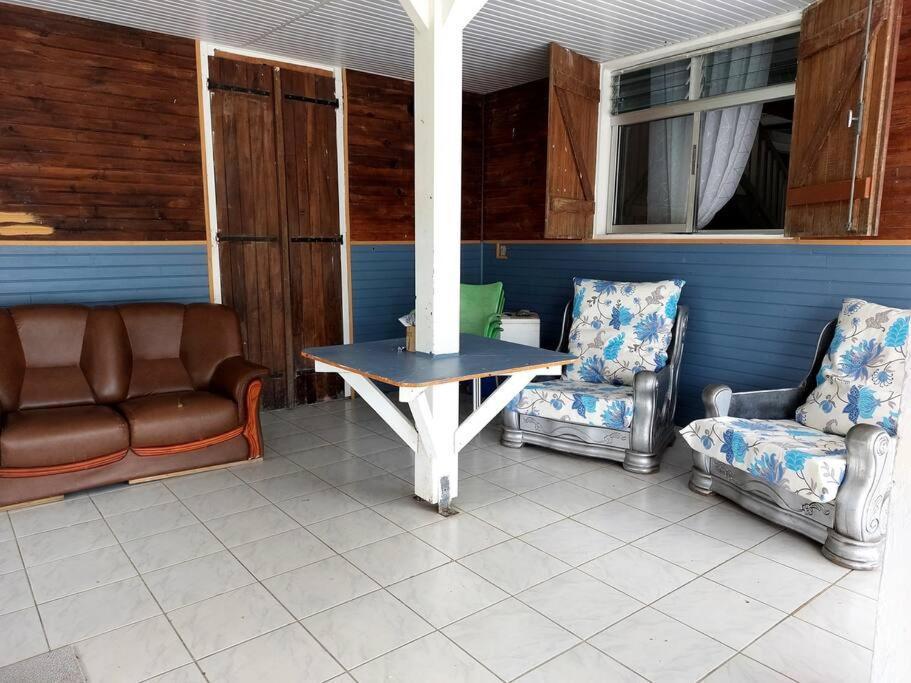 La Petite Maison, Spacieuse, Avec Jardin / Parking Sainte-Rose Εξωτερικό φωτογραφία